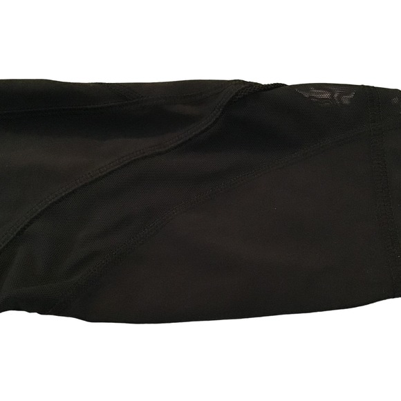 Lululemon Women Size 6 Black Crop Yoga Pants Black Sheer Ankles - Picture 8 of 9